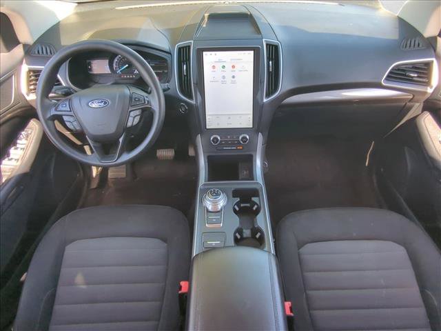 Certified 2024 Ford Edge SE w/ Black Appearance Package AWD/4WD image 17