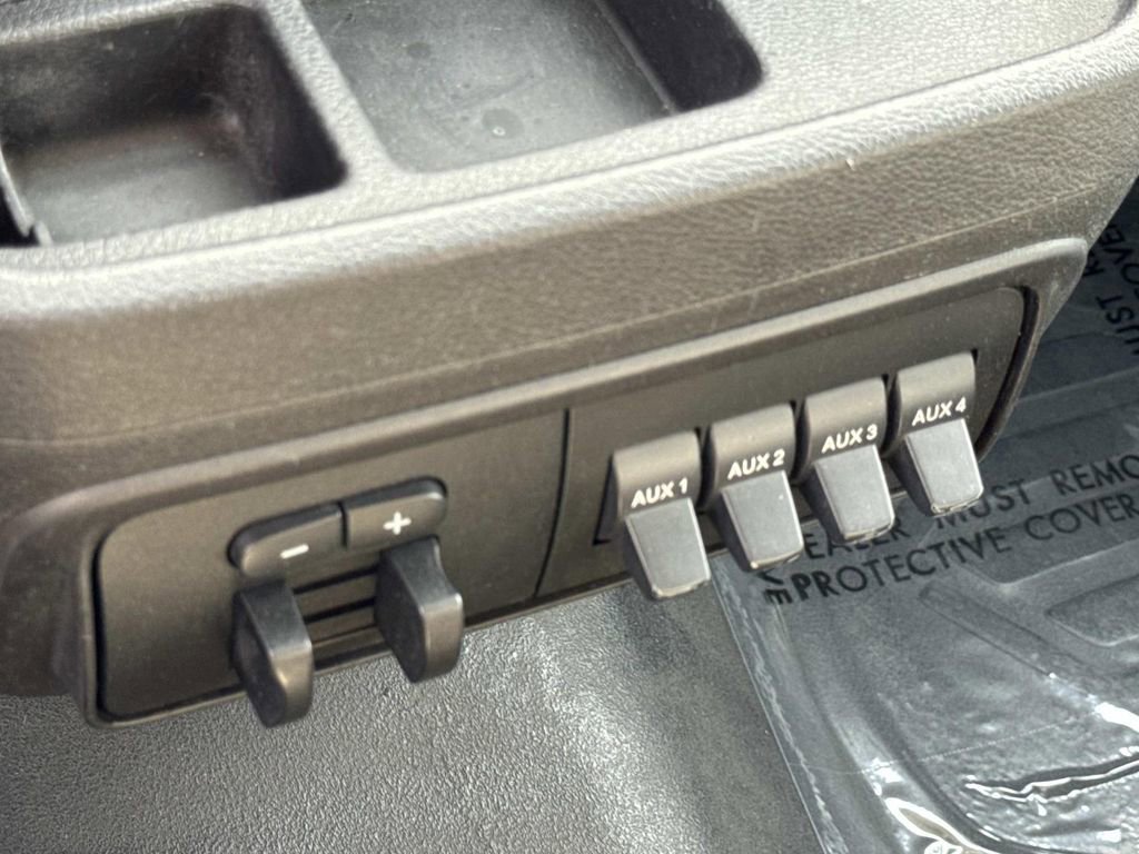 Certified 2019 Ford Transit 350 138 DRW w/ Interior Upgrade Package image 25