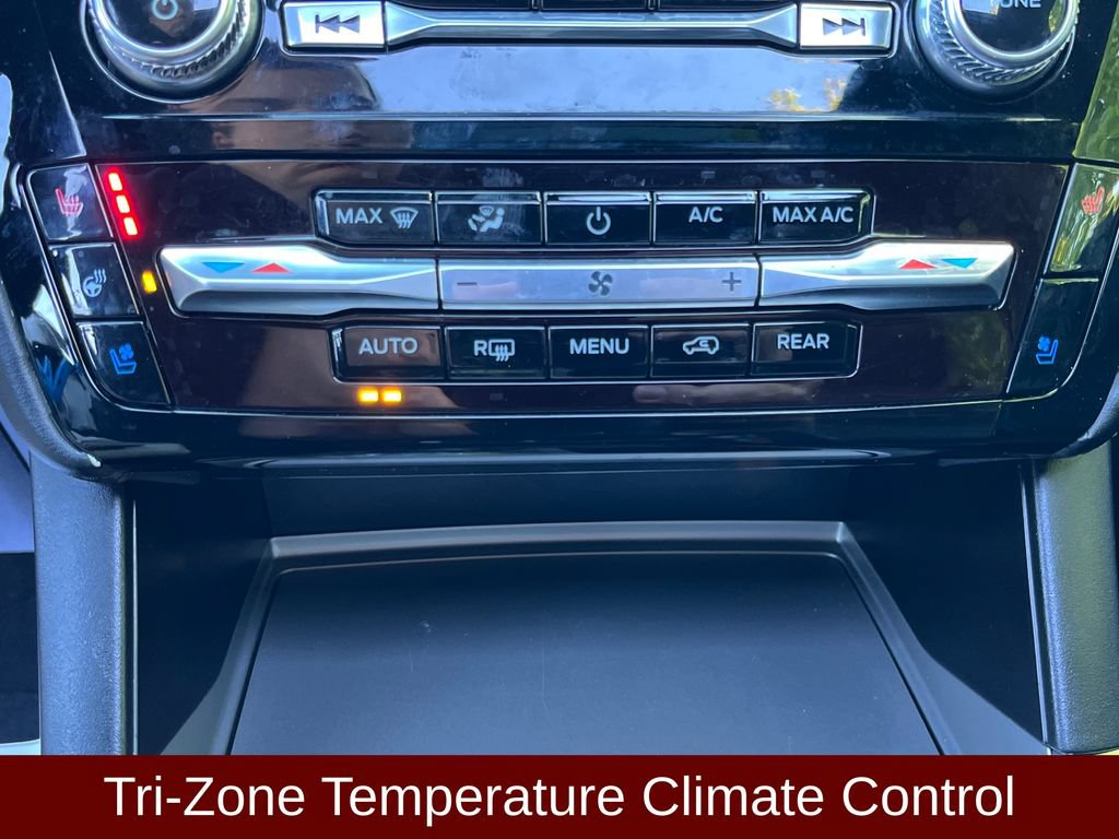 Certified 2022 Ford Explorer Platinum w/ Equipment Group 601A AWD/4WD image 24