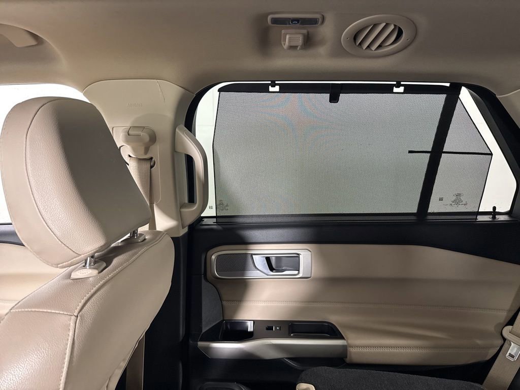 Certified 2023 Ford Explorer Limited w/ Equipment Group 301A AWD/4WD image 36