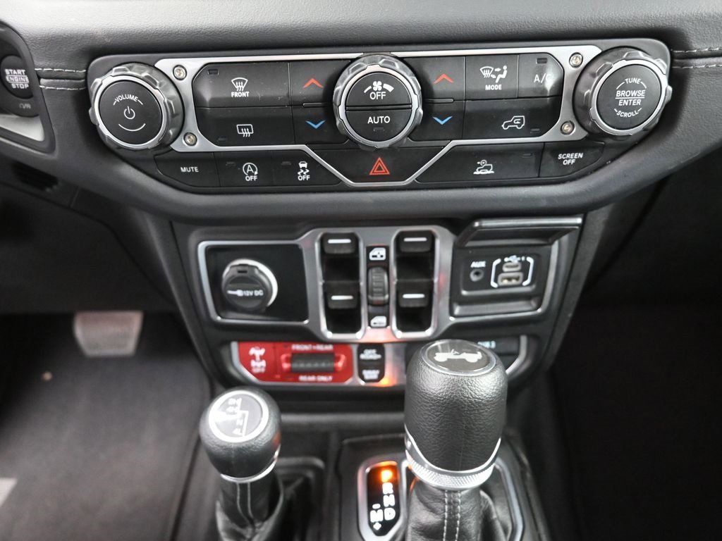 Used 2025 Jeep Wrangler Unlimited Rubicon image 28