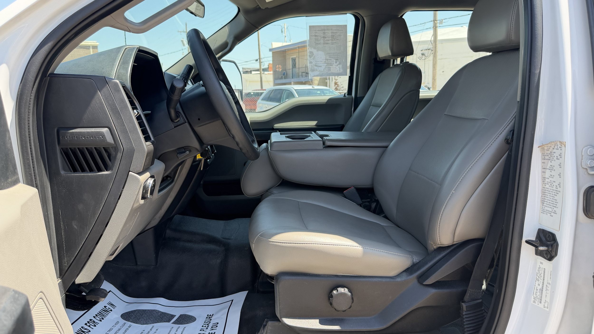 Certified 2020 Ford F550 4x4 Crew Cab Super Duty image 27