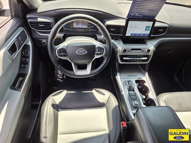 Certified 2023 Ford Explorer XLT w/ Equipment Group 202A AWD/4WD image 14