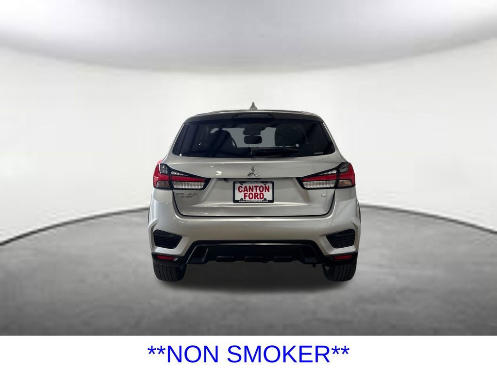 Used 2025 Mitsubishi Outlander Sport SE AWD/4WD image 4