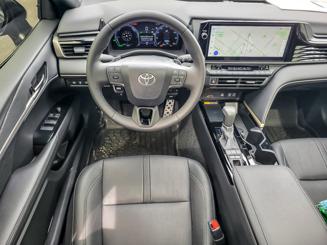 Used 2025 Toyota Camry XSE image 13