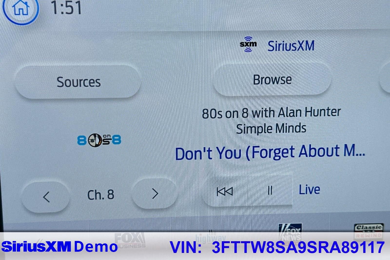 Certified 2025 Ford Maverick Lariat w/ Black Appearance Package image 29