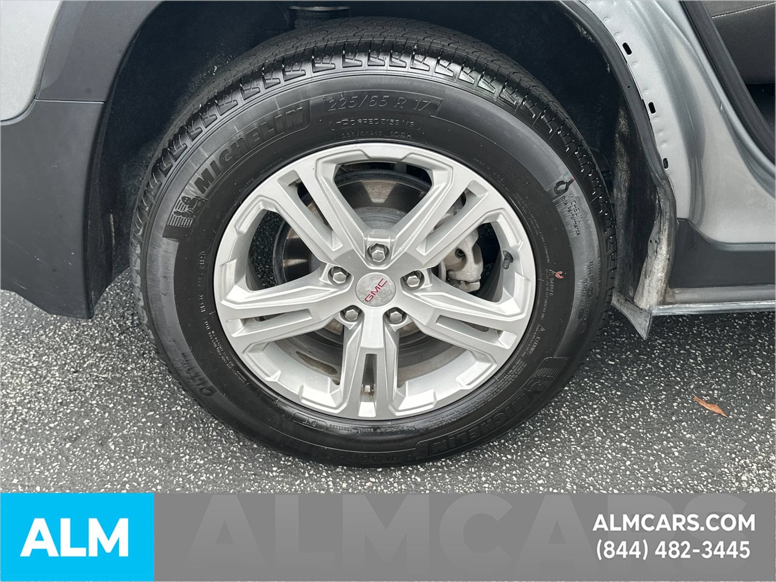 Used 2024 GMC Terrain SLE FWD image 20