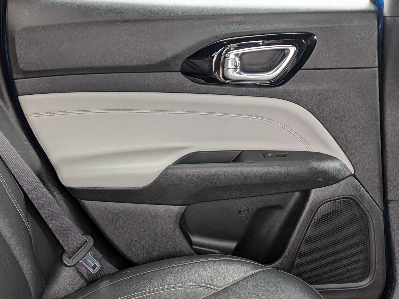 Used 2025 Jeep Compass Limited AWD/4WD image 23