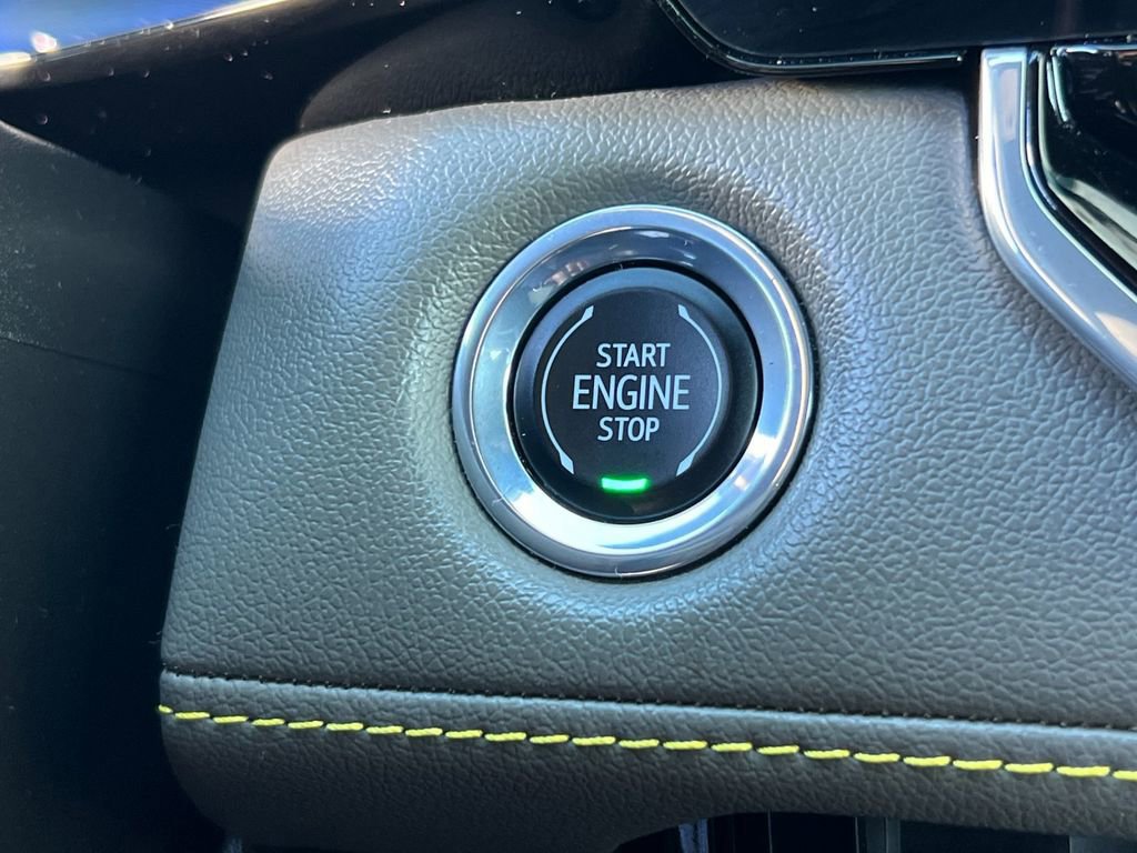 Used 2023 Chevrolet Colorado ZR2 w/ ZR2 Convenience Package III image 21