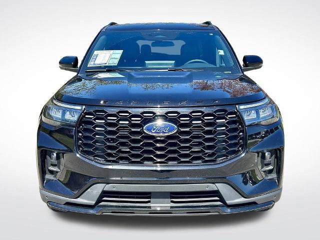 Certified 2025 Ford Explorer ST-Line image 8