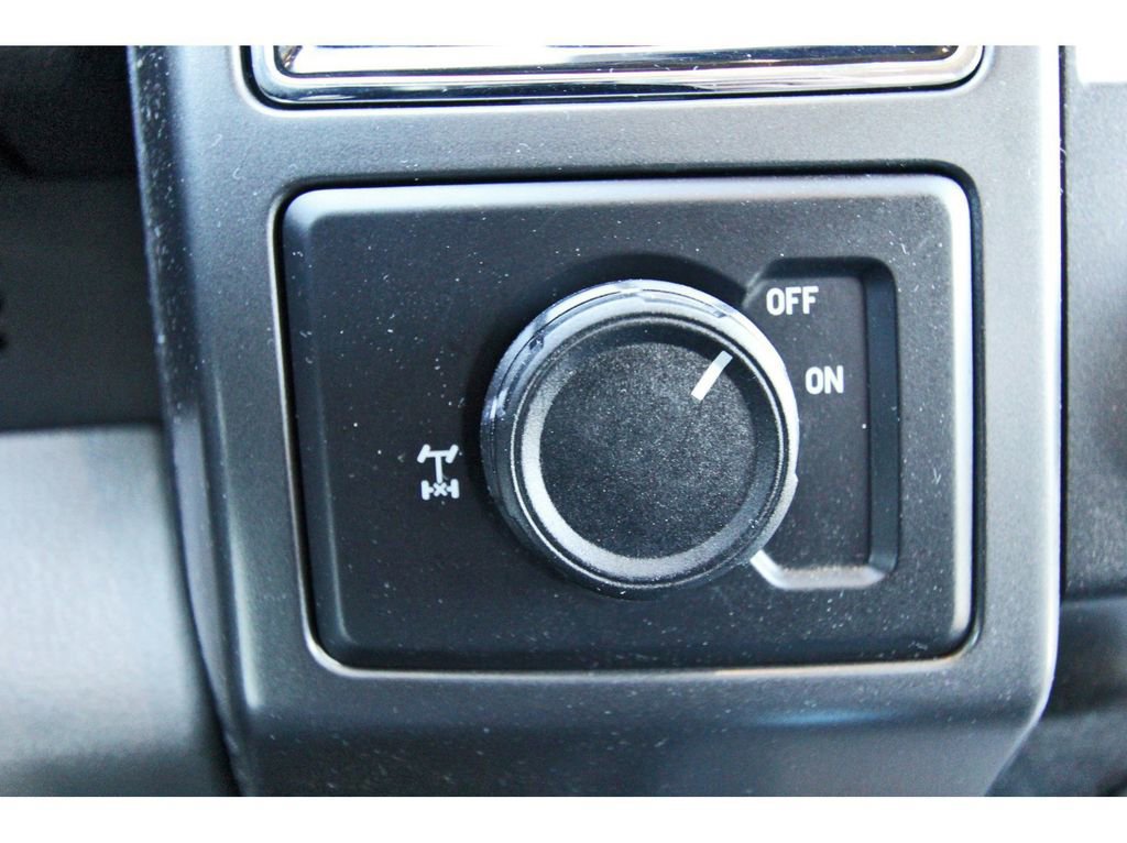 Certified 2020 Ford F150 XLT w/ Equipment Group 302A Luxury image 27