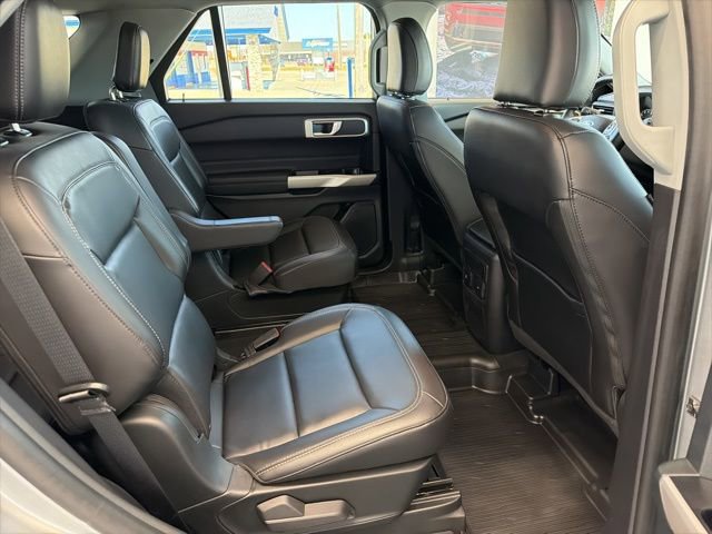 Certified 2023 Ford Explorer XLT w/ Equipment Group 202A image 10