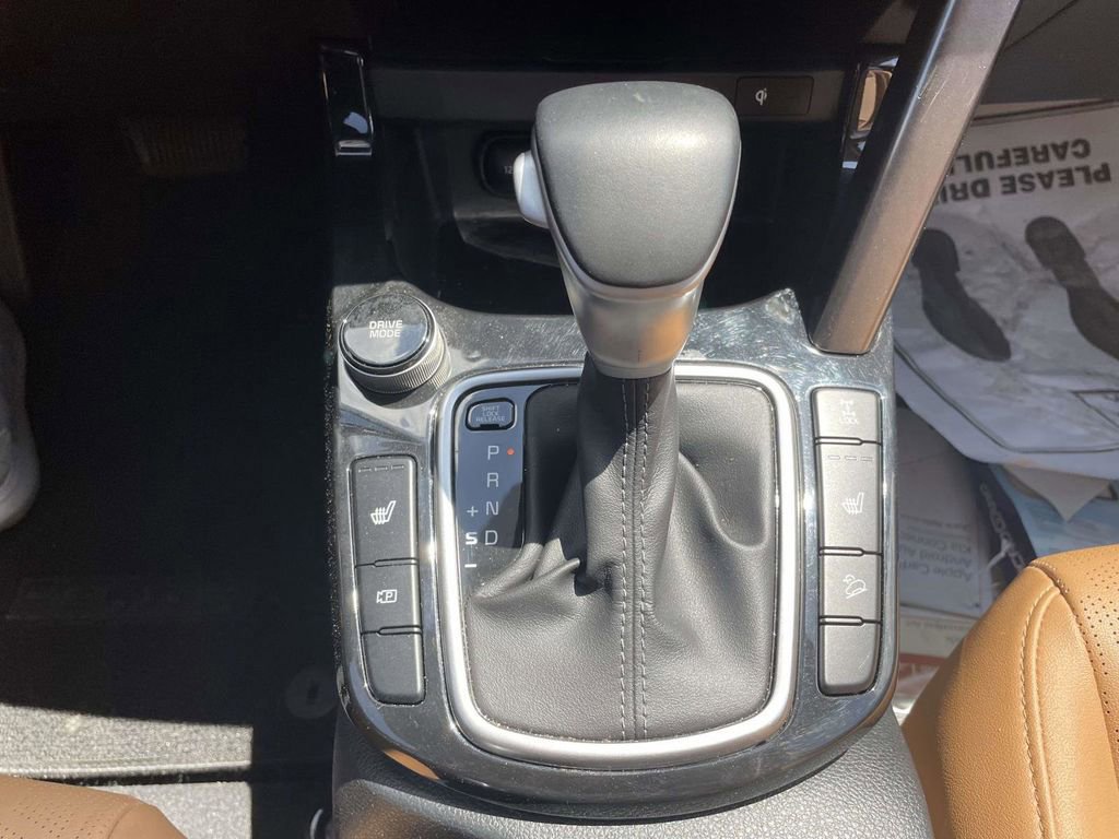 Used 2024 Kia Seltos EX image 17