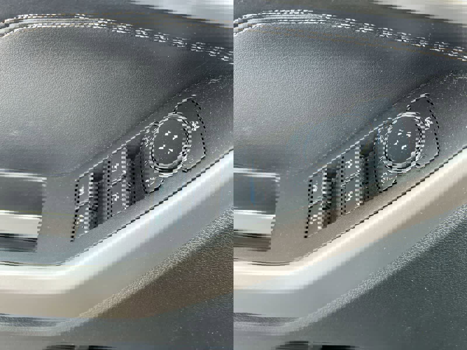 Certified 2023 Ford Explorer XLT w/ Equipment Group 202A image 17