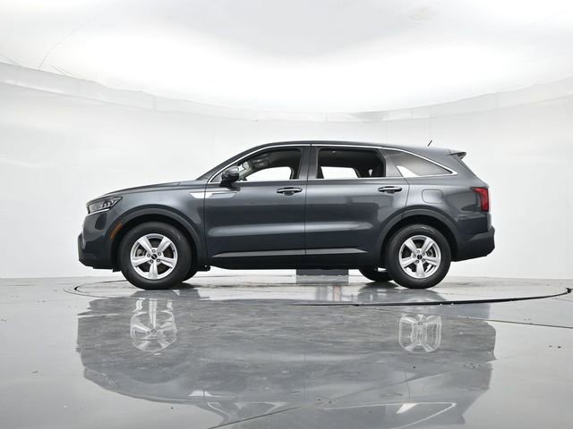 Used 2023 Kia Sorento LX image 37