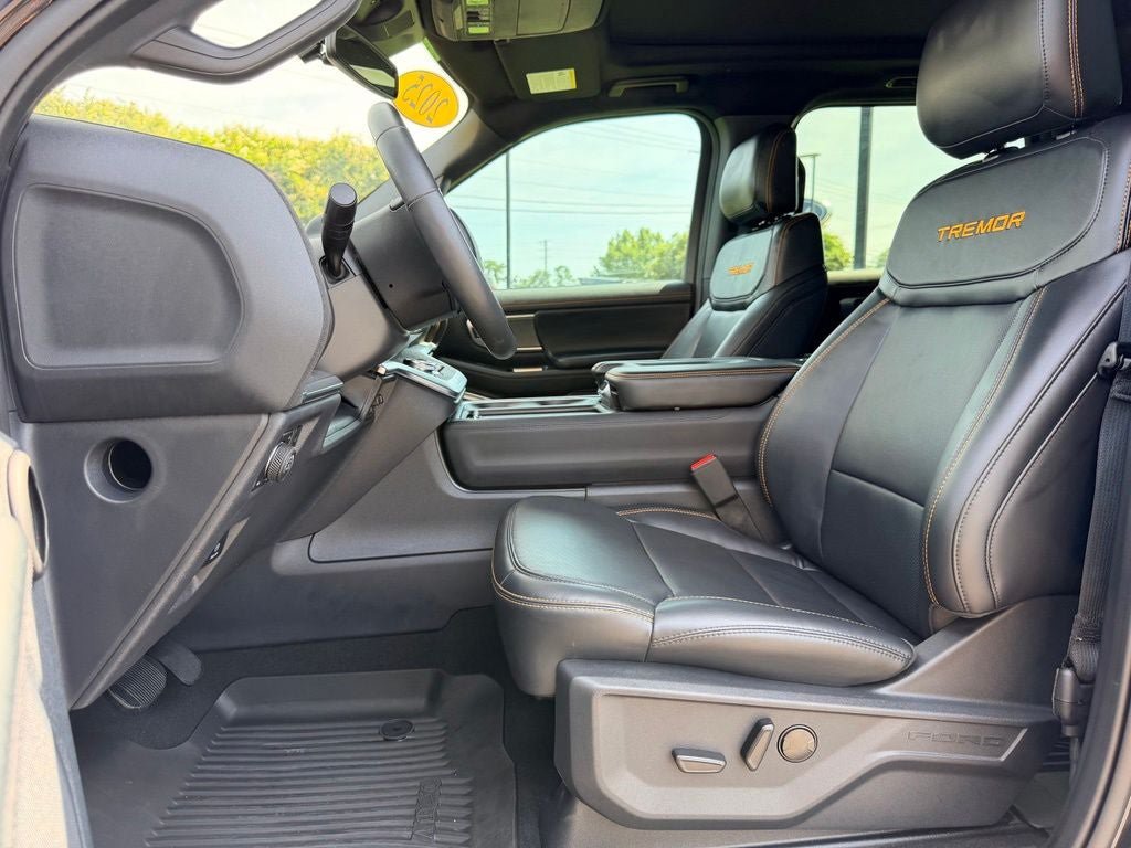 Certified 2025 Ford Expedition Tremor AWD/4WD image 24