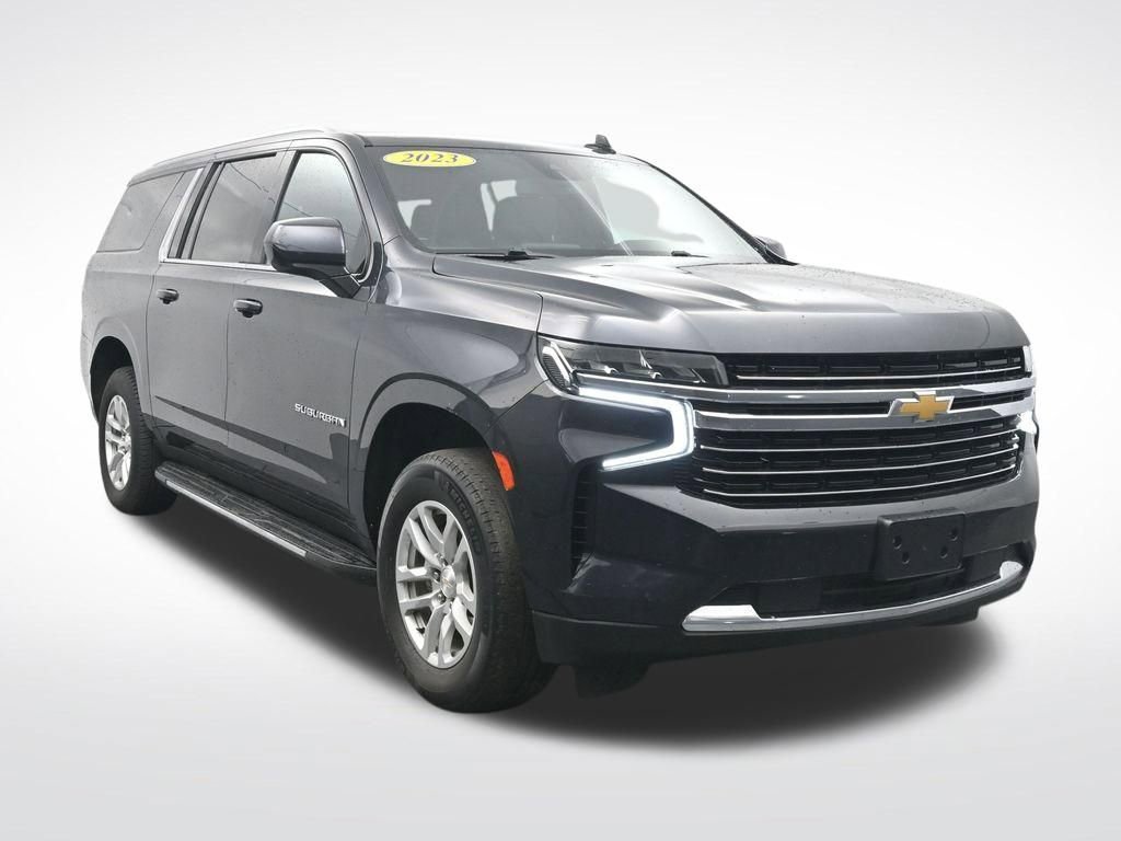 Used 2023 Chevrolet Suburban LT AWD/4WD image 3
