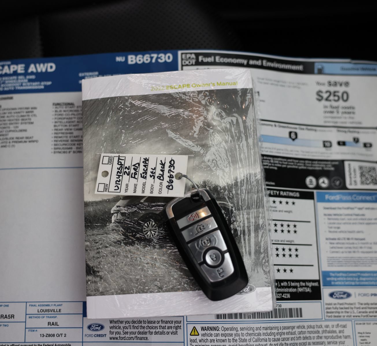 Certified 2022 Ford Escape SEL AWD/4WD image 38