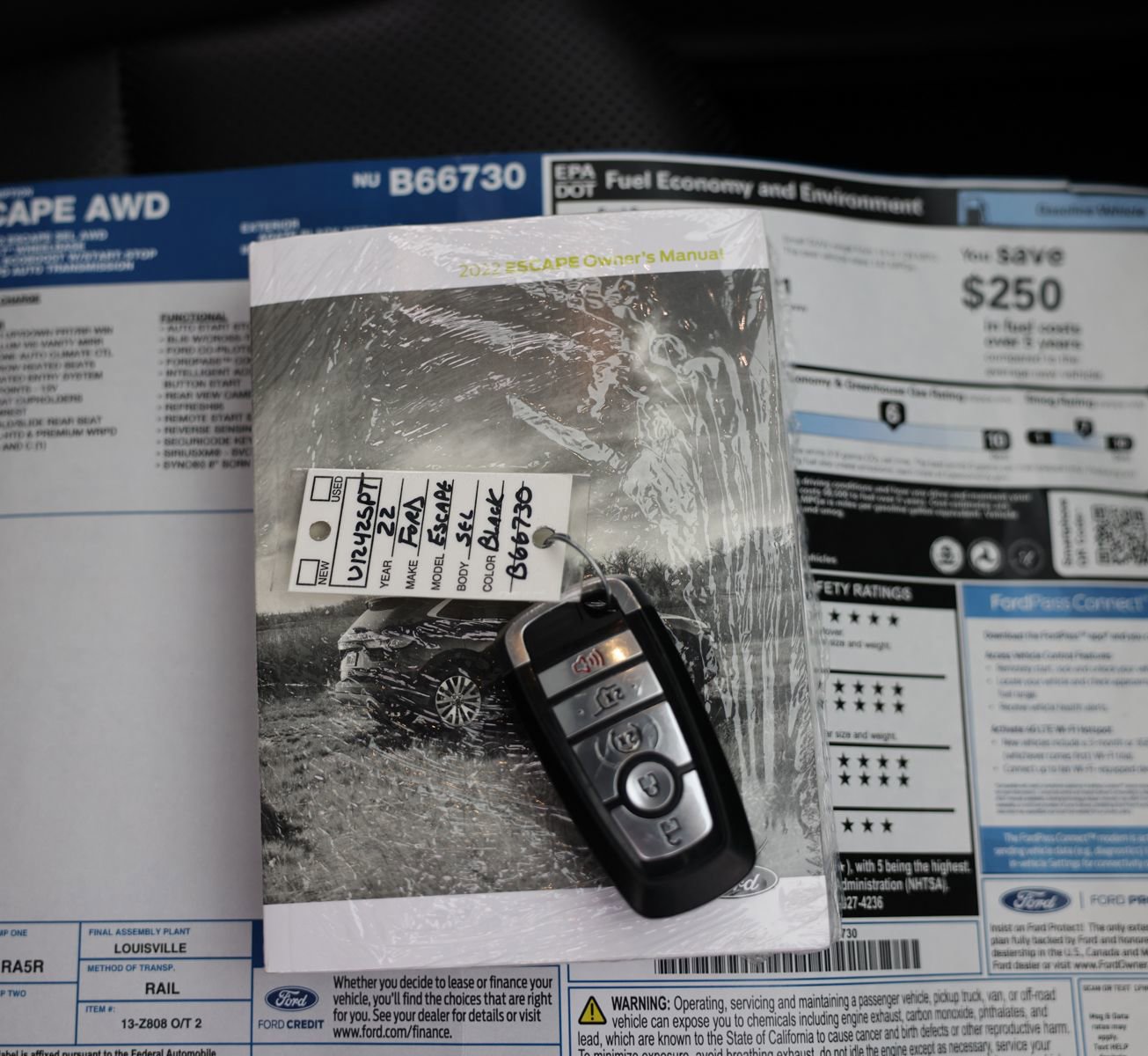 Certified 2022 Ford Escape SEL AWD/4WD image 38