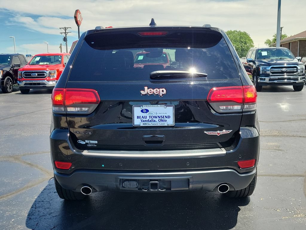 Used 2017 Jeep Grand Cherokee Trailhawk w/ Trailhawk Luxury Group AWD/4WD image 4