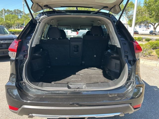 Used 2020 Nissan Rogue S FWD image 13