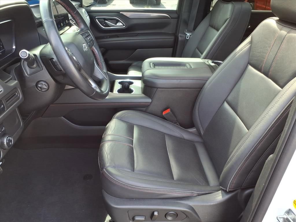 Used 2022 Chevrolet Suburban RST w/ Luxury Package image 9