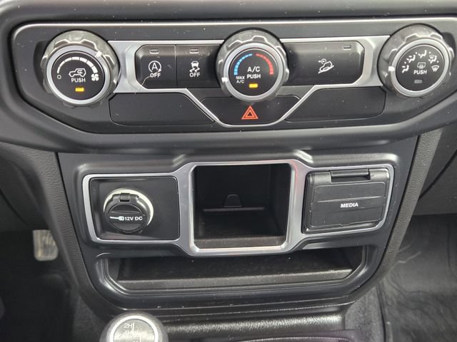 Used 2019 Jeep Wrangler Sport AWD/4WD image 18
