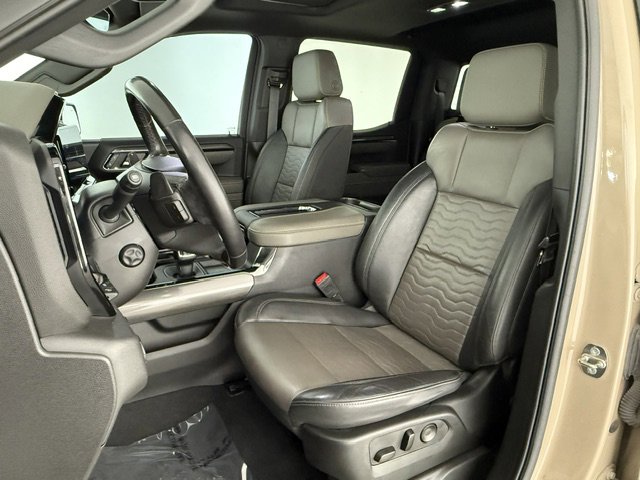Used 2022 Chevrolet Silverado 1500 ZR2 w/ Technology Package AWD/4WD image 9
