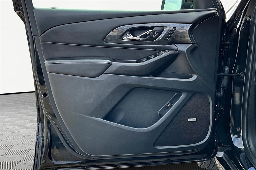 Used 2023 Chevrolet Traverse High Country image 23