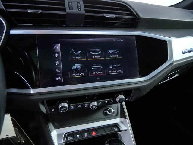 Used 2019 Audi Q3 2.0T Premium AWD/4WD image 19
