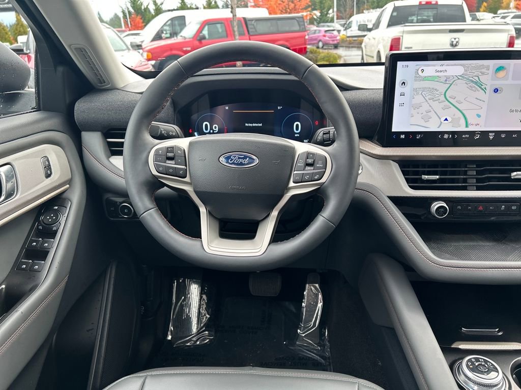 Certified 2025 Ford Explorer Active w/ Active Comfort Package image 8