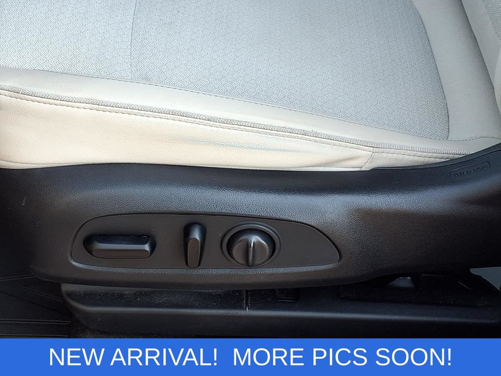 Used 2021 Buick Encore GX Preferred w/ Cold Weather Comfort Package FWD image 4