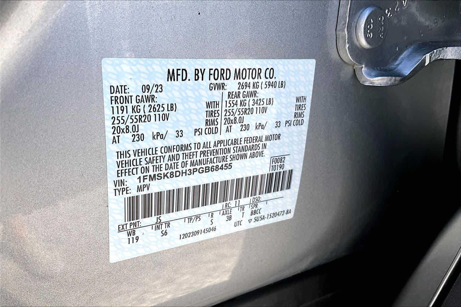 Certified 2023 Ford Explorer XLT w/ Equipment Group 202A AWD/4WD image 34