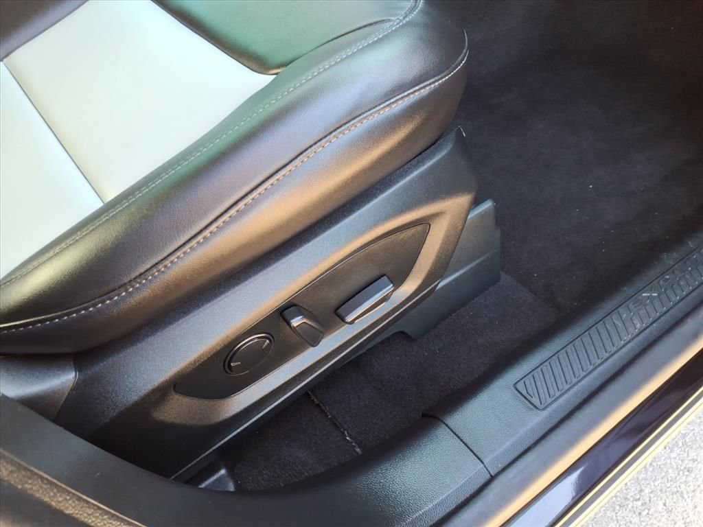 Certified 2024 Ford Explorer XLT w/ Equipment Group 202A image 8