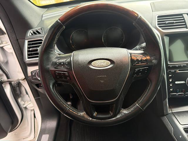 Certified 2018 Ford Explorer Platinum AWD/4WD image 22