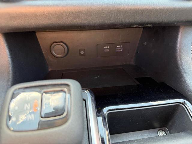 Used 2023 Nissan Pathfinder SL w/ SL Premium Package AWD/4WD image 21