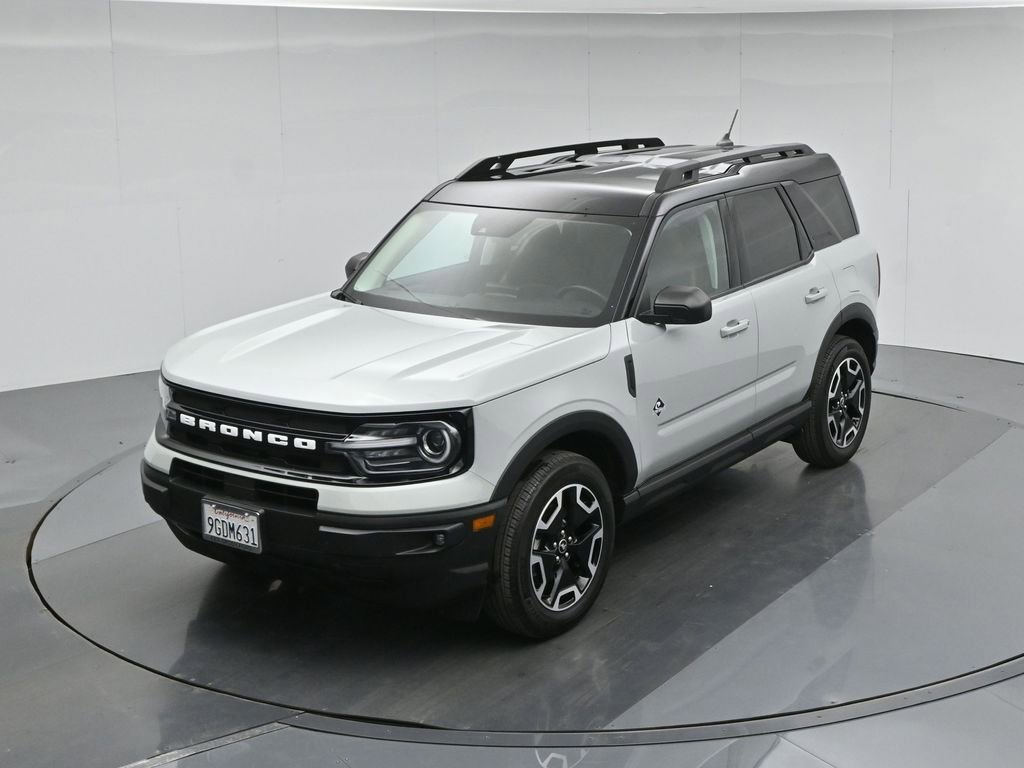 Certified 2023 Ford Bronco Sport Outer Banks w/ Tech Package AWD/4WD image 40