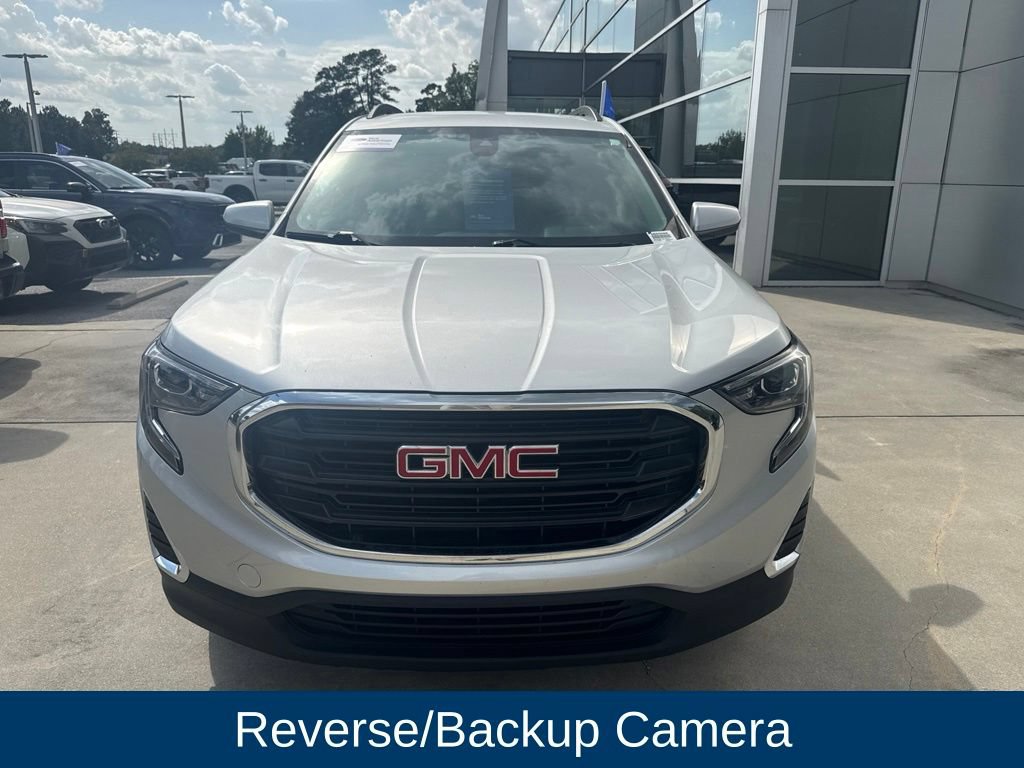 Used 2021 GMC Terrain SLE w/ Driver Convenience Package FWD image 2