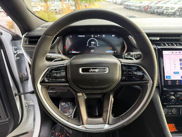Used 2024 Jeep Grand Cherokee Overland AWD/4WD image 21