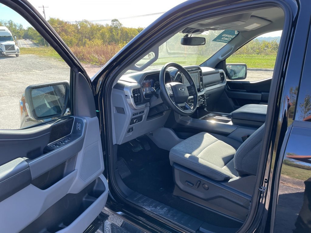 Certified 2022 Ford F150 XLT w/ Equipment Group 302A High image 10