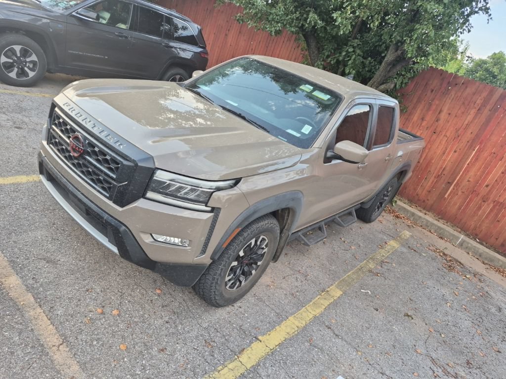 Used 2024 Nissan Frontier Pro-X RWD image 2