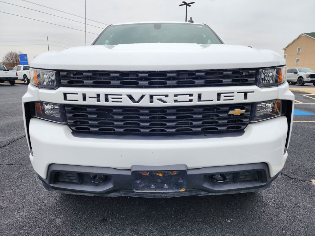Used 2020 Chevrolet Silverado 1500 Custom w/ Custom Value Package image 3