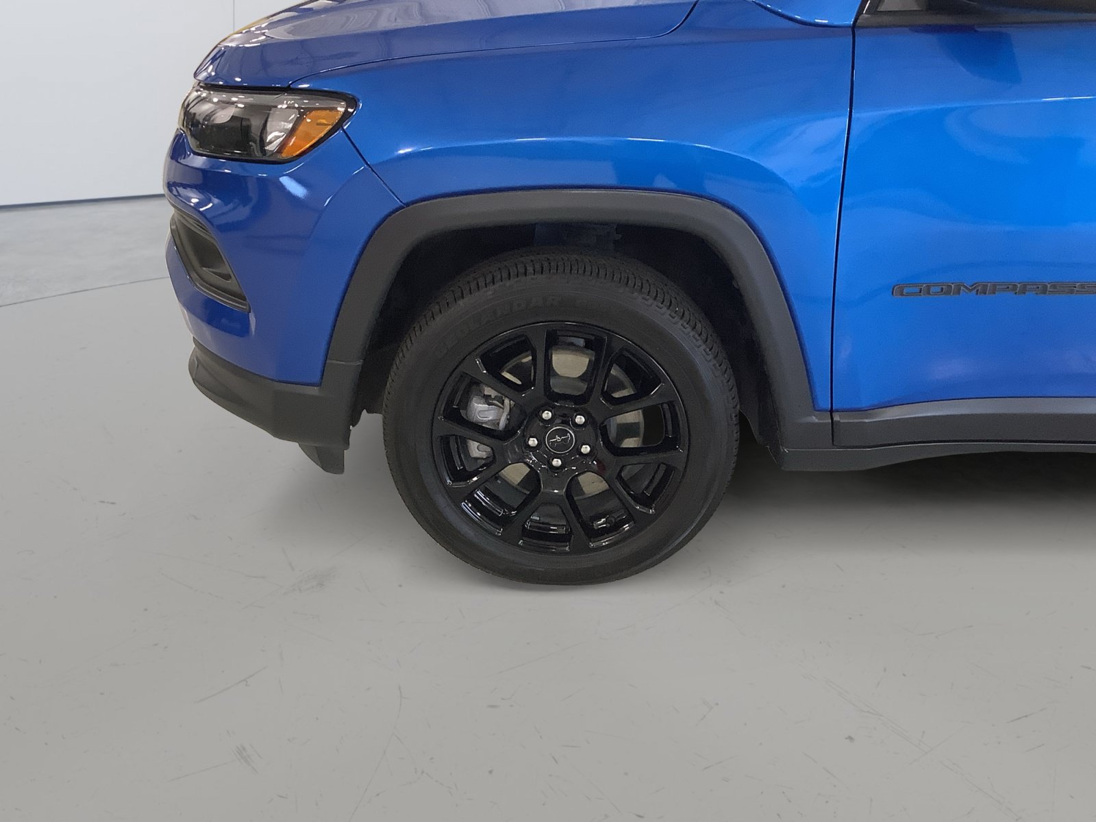 Used 2025 Jeep Compass Latitude w/ Altitude Special Edition AWD/4WD image 9