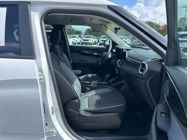 Used 2026 Chevrolet TrailBlazer LT FWD image 34