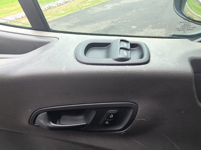Certified 2020 Ford Transit 250 148 High Roof Extended image 17