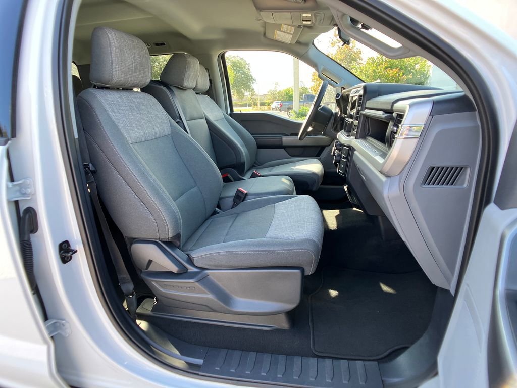 Certified 2025 Ford F250 XLT image 6