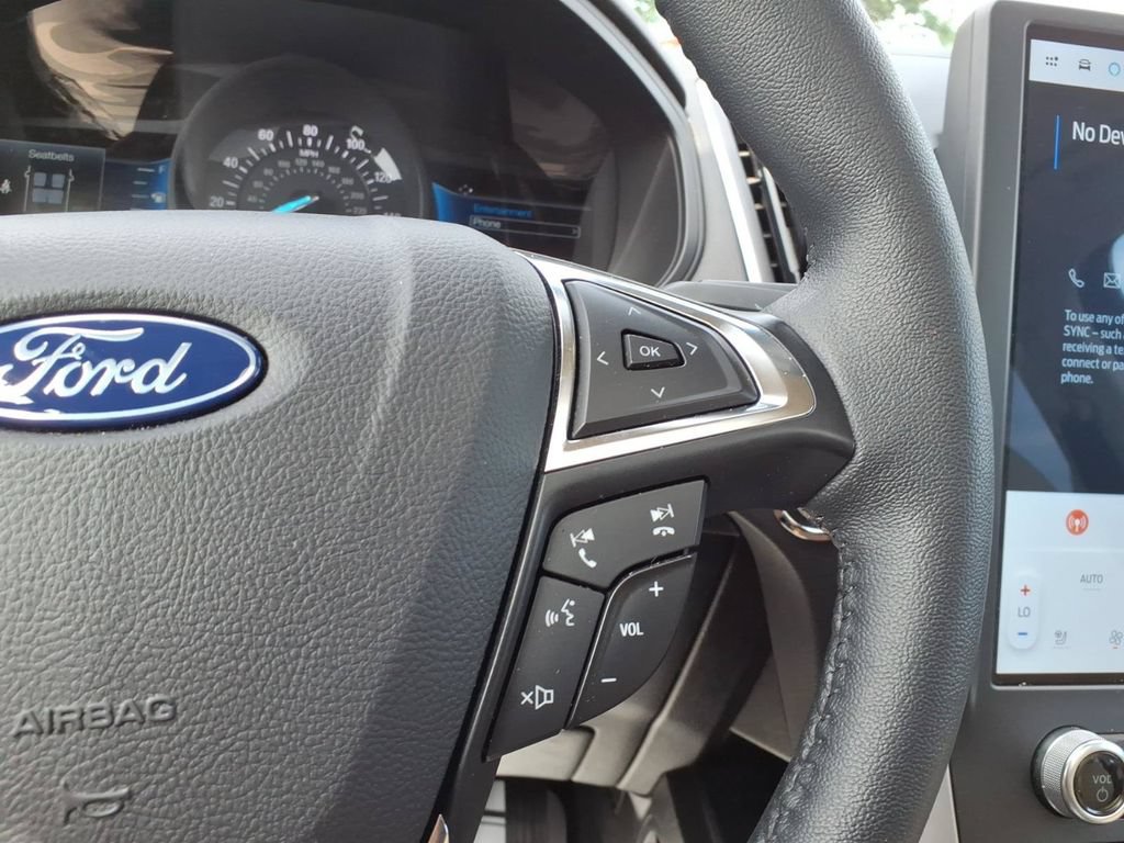 Certified 2024 Ford Edge SEL w/ Convenience Package AWD/4WD image 17