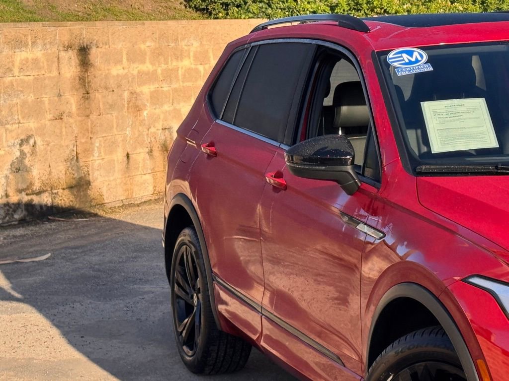 Used 2024 Volkswagen Tiguan SE R-Line FWD image 5