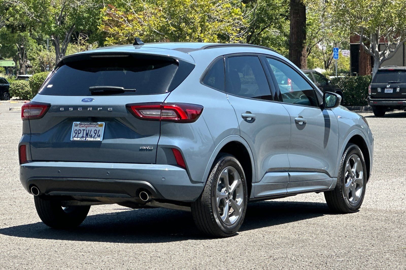 Certified 2024 Ford Escape ST-Line Select w/ Tech Pack #1 AWD/4WD image 3