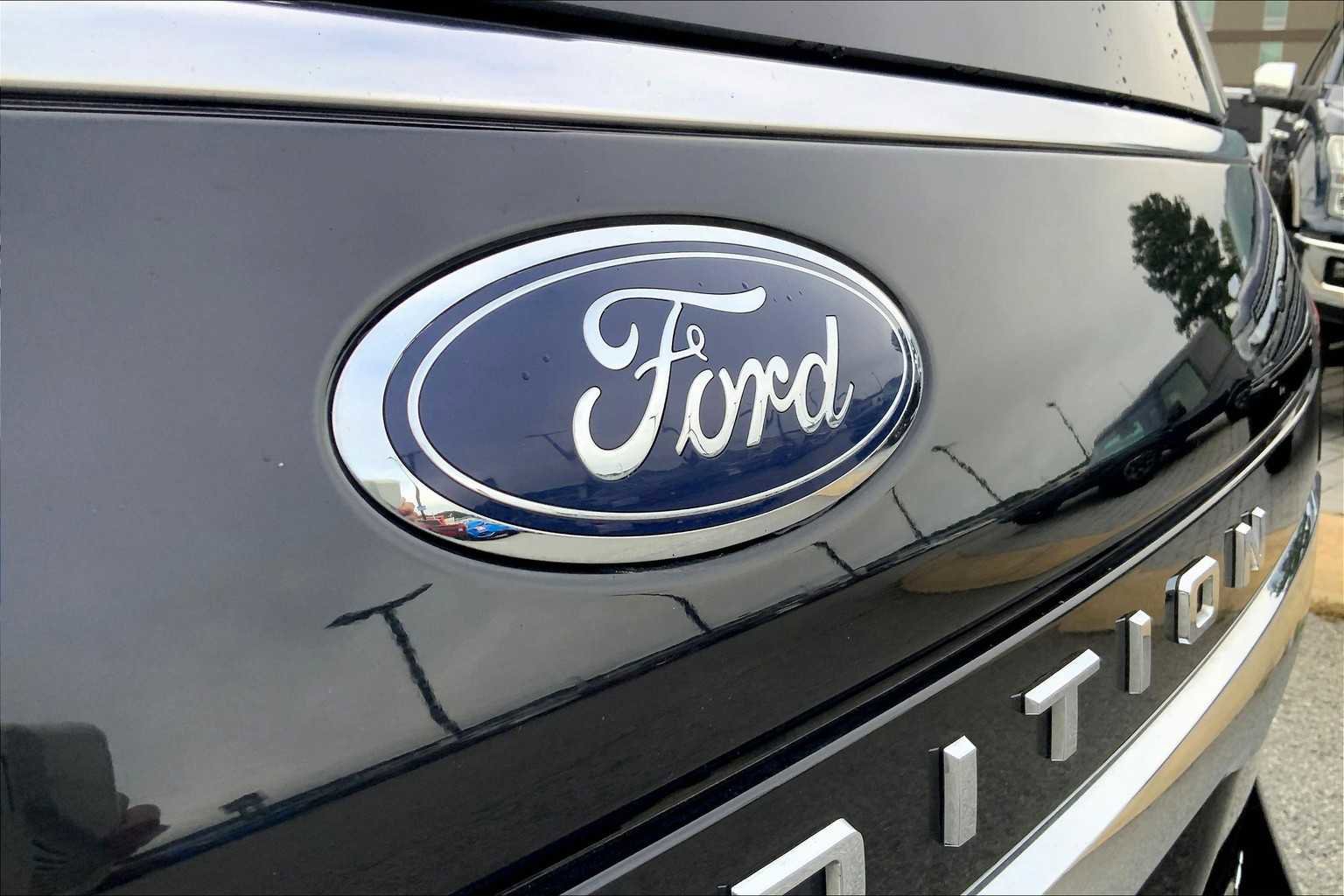 Certified 2024 Ford Expedition Max Limited image 30